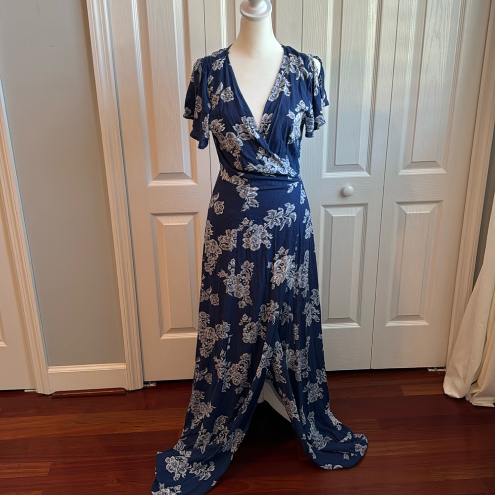 Lulus blue floral wrap maxi dress